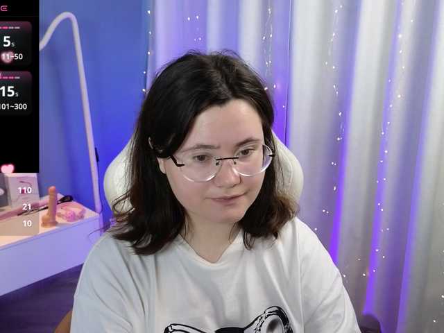 Alicezen live cam on BongaCams