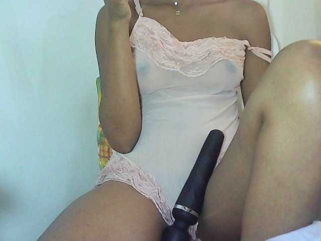 Jhoannah live cam on BongaCams