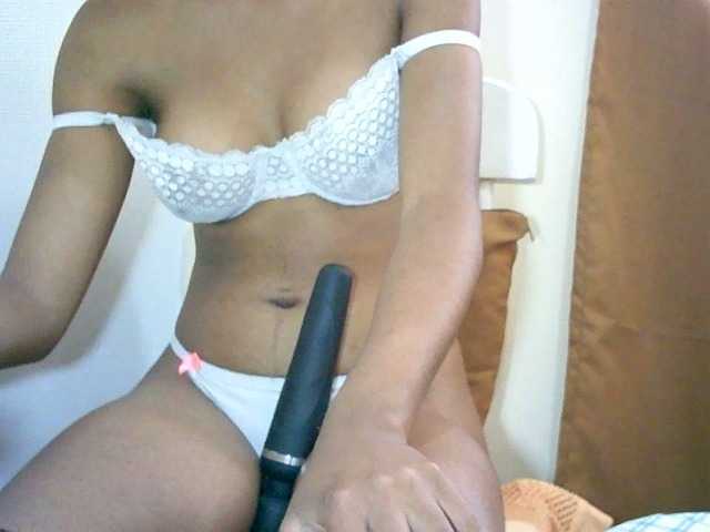 Jhoannah live cam on BongaCams