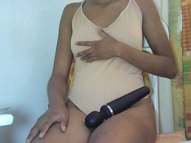 Jhoannah live cam on BongaCams