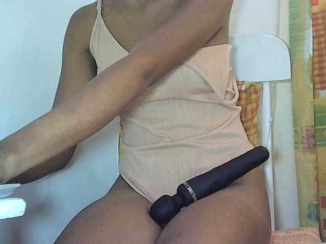 Jhoannah live cam on BongaCams