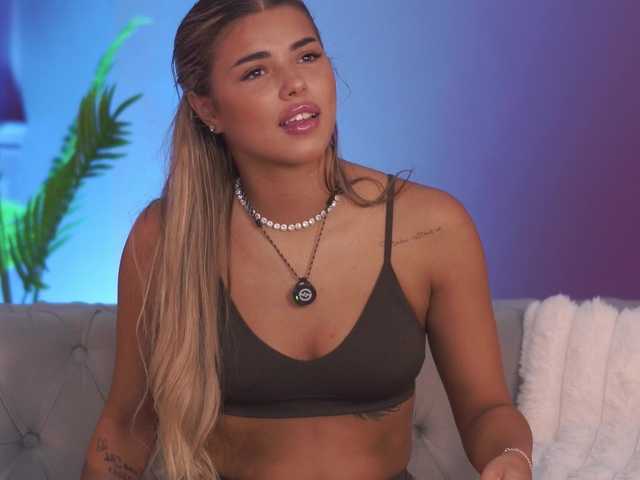 ChiaraConti live cam on BongaCams