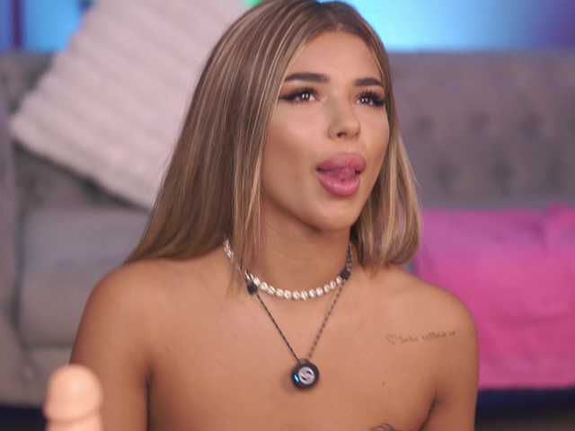 ChiaraConti live cam on BongaCams