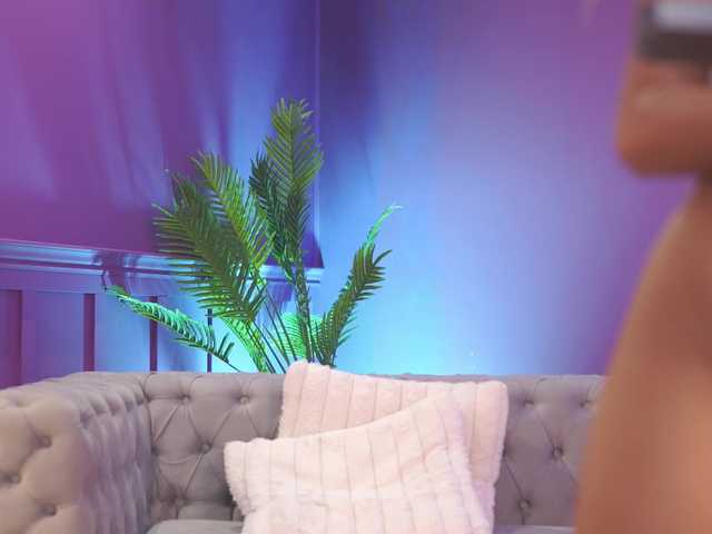 ChiaraConti live cam on BongaCams