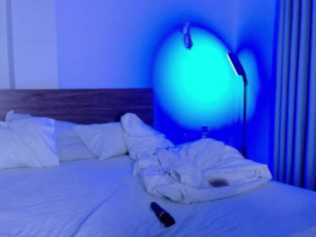 lolykari live cam on BongaCams