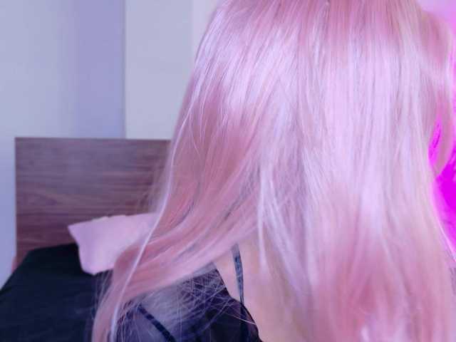 lolykari live cam on BongaCams