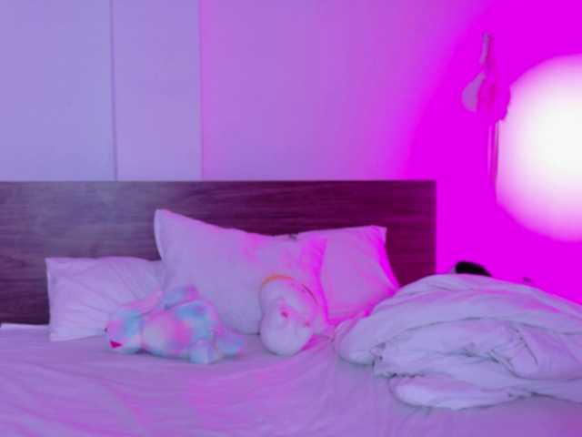 lolykari live cam on BongaCams