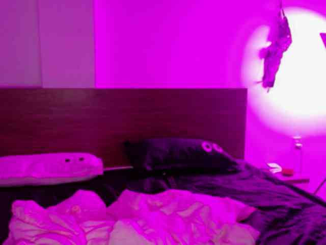 lolykari webcam