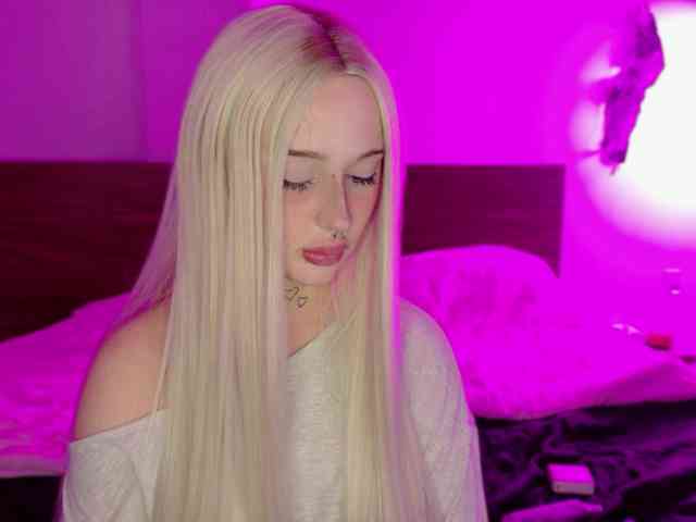 lolykari webcam