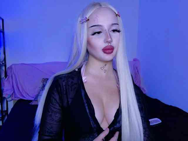 lolykari webcam