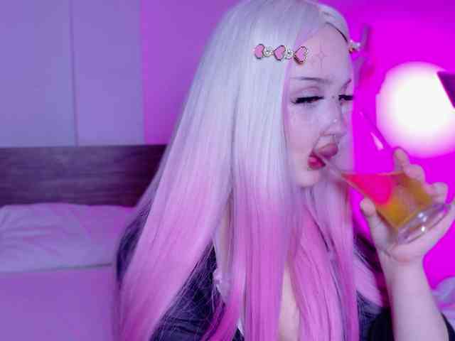 lolykari webcam