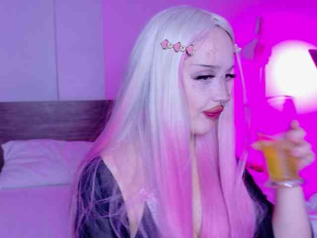 lolykari webcam