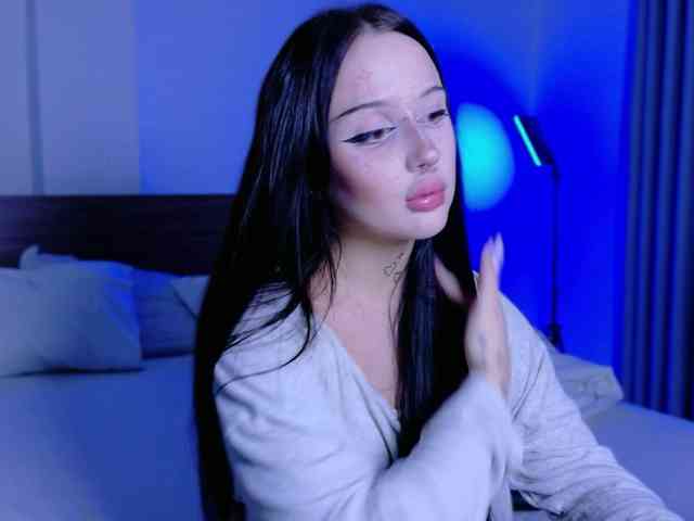 lolykari webcam