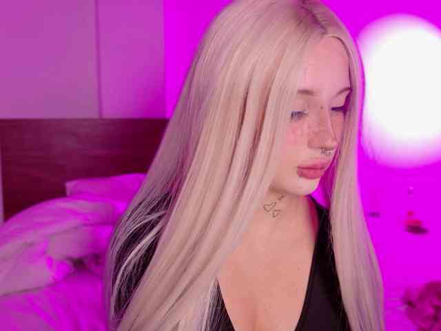 lolykari webcam