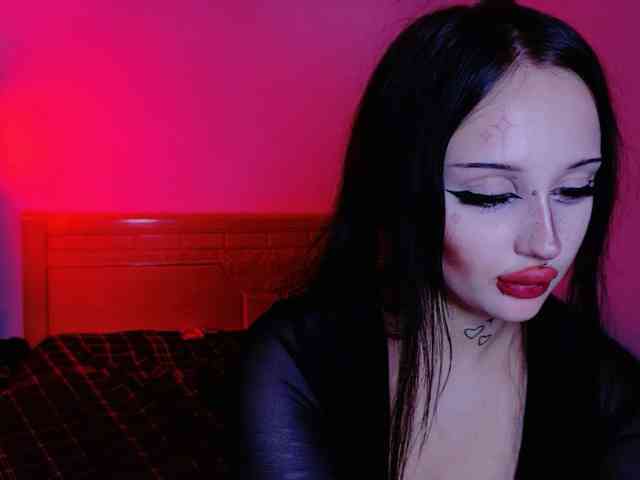 Modella: lolykari