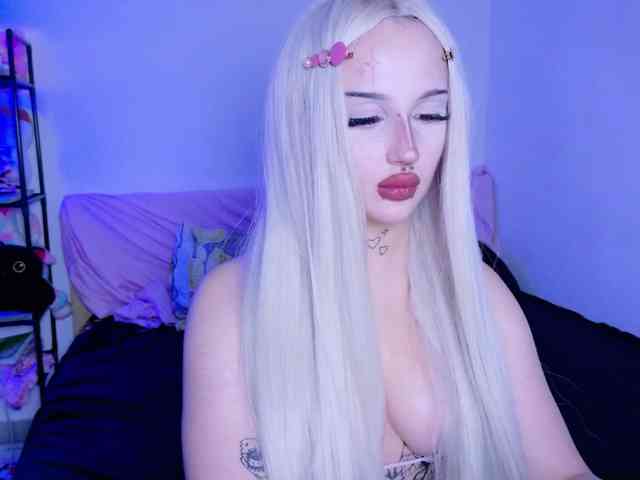 lolykari webcam