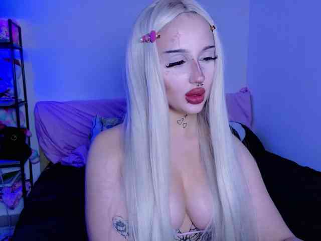 lolykari webcam