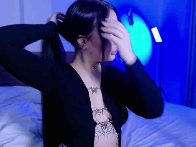 lolykari webcam