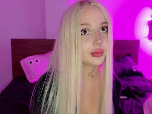 lolykari webcam
