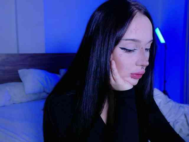lolykari webcam