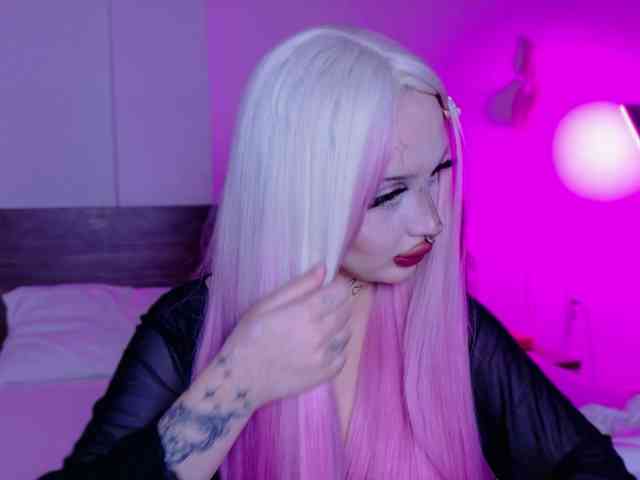 lolykari webcam