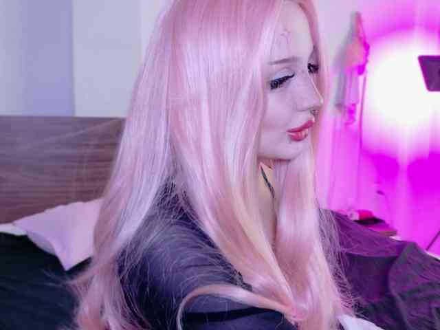 lolykari webcam