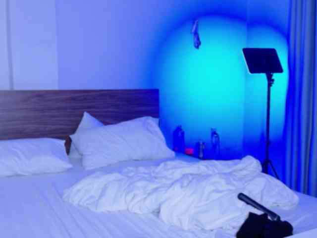 lolykari webcam