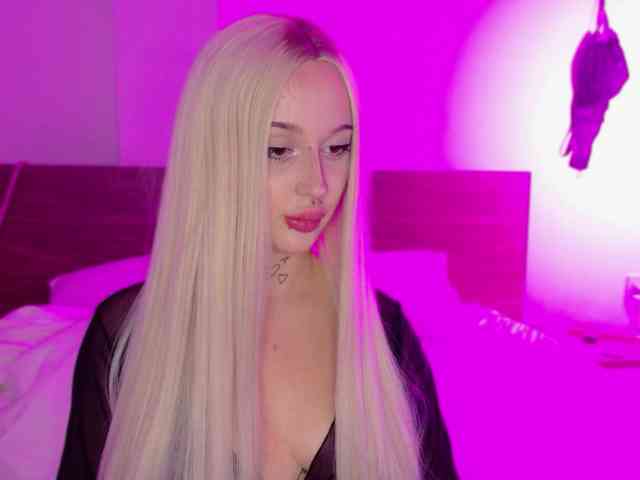 lolykari webcam