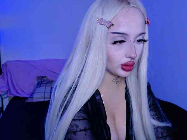 lolykari webcam