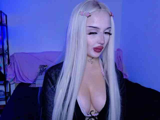lolykari webcam