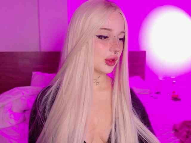lolykari webcam