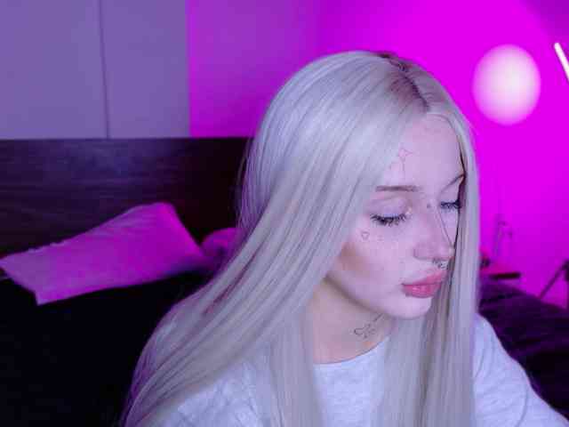 lolykari webcam
