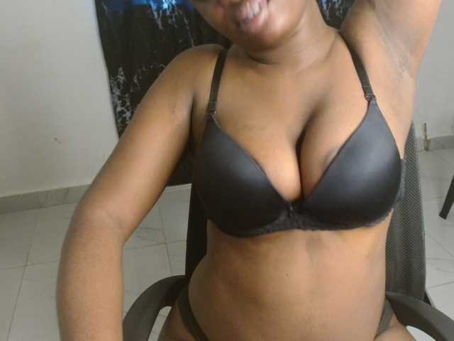 Nasty-fatpussyy live cam on BongaCams