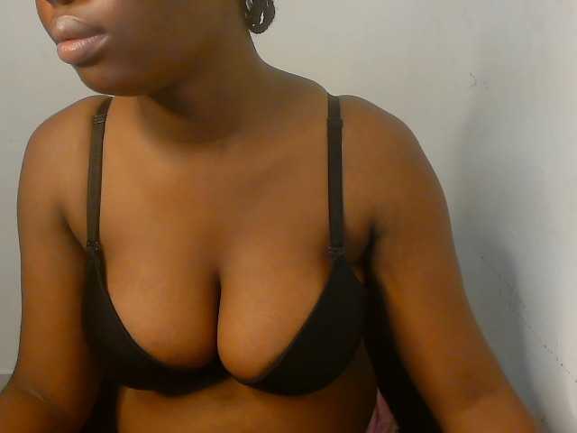 Nasty-fatpussyy's BongaCams show and profile