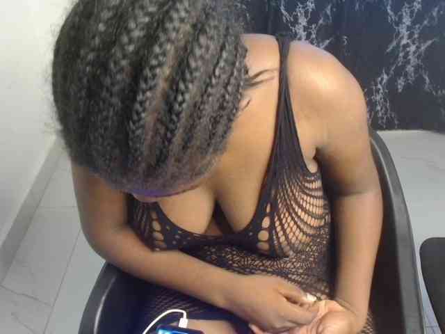 Model: Nasty-fatpussyy