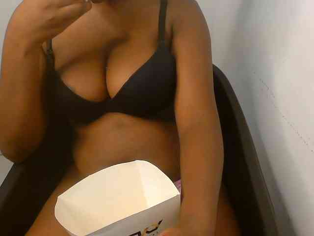 Nasty-fatpussyy webcam