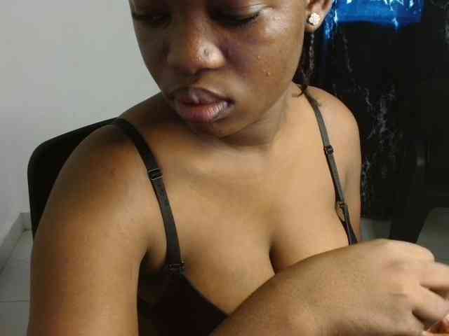 Nasty-fatpussyy webcam