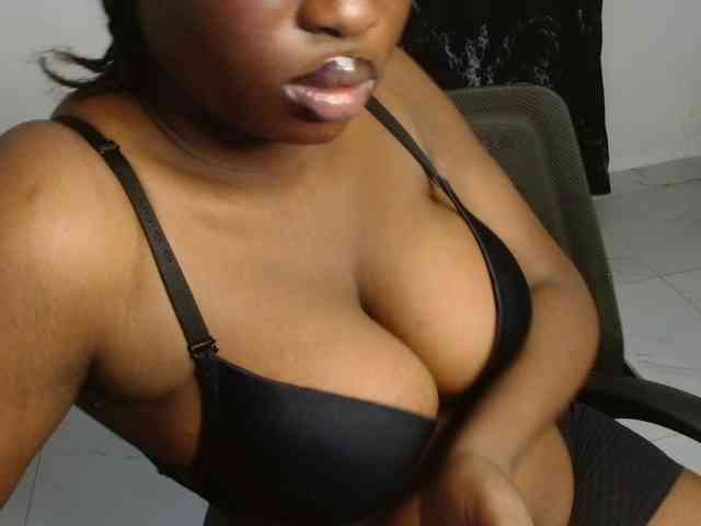 Creamy-blueberry webcam