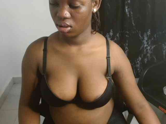 Nasty-fatpussyy webcam