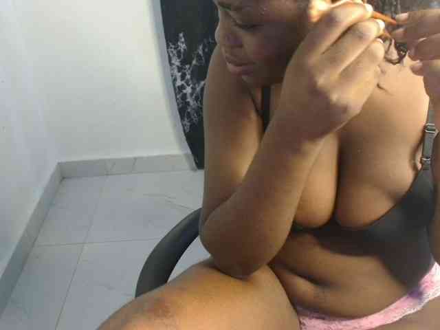 Nasty-fatpussyy