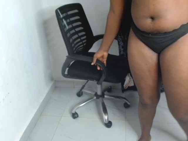 Nasty-fatpussyy webcam