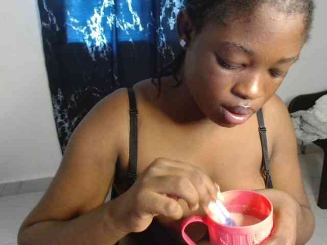 Creamy-blueberry webcam