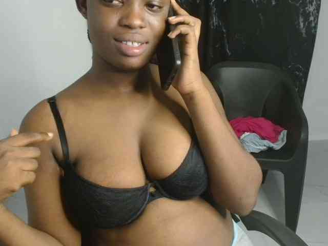 Nasty-fatpussyy webcam