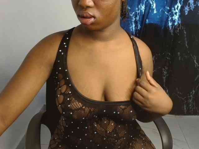 Nasty-fatpussyy webcam