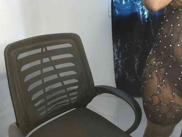 Nasty-fatpussyy webcam