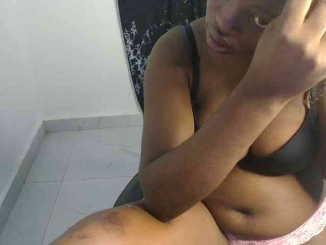 Nasty-fatpussyy