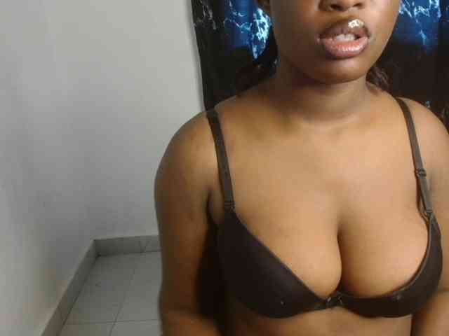 Creamy-blueberry webcam