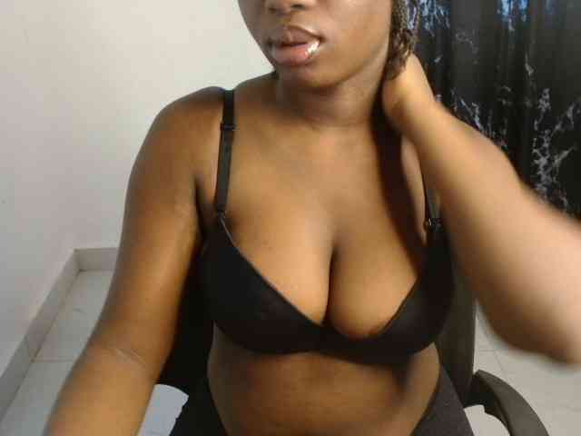 Nasty-fatpussyy webcam