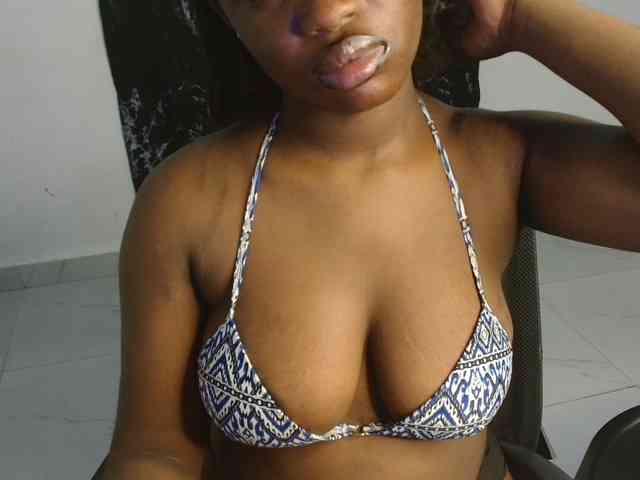 Creamy-blueberry webcam