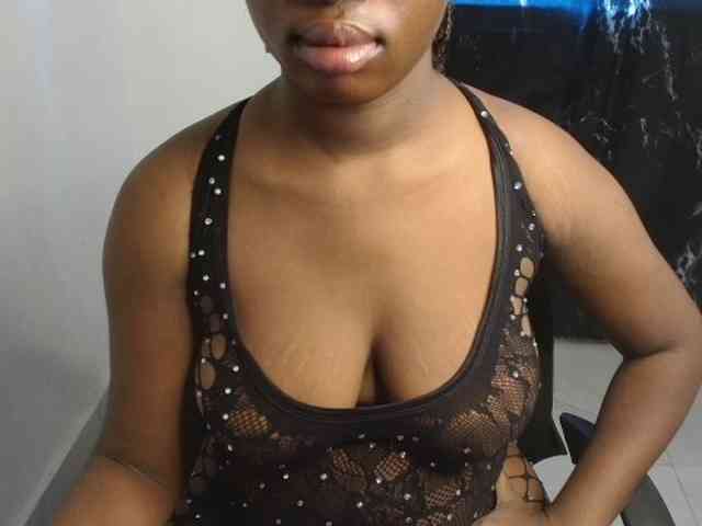 Nasty-fatpussyy webcam